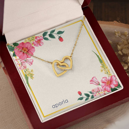 Chic Interlocking Hearts Necklace in 18k Yellow Gold Finish A Symbol of Love