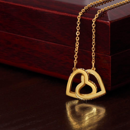 PF | Interlocking Hearts Necklace in Yellow Gold | P4382G